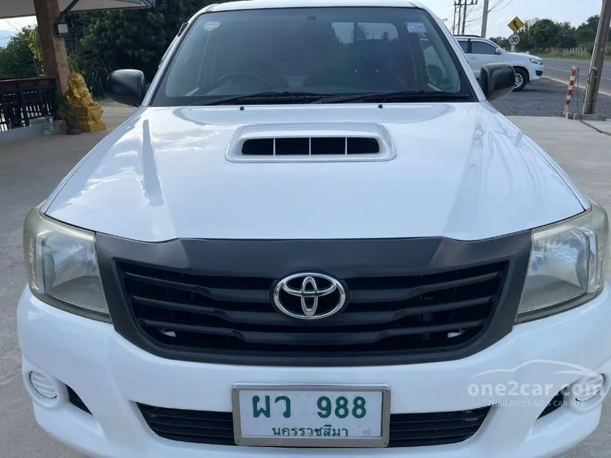 2013 Toyota Hilux Vigo J Pickup