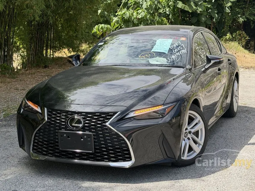 2022 Lexus IS 300 F Sport Sedan