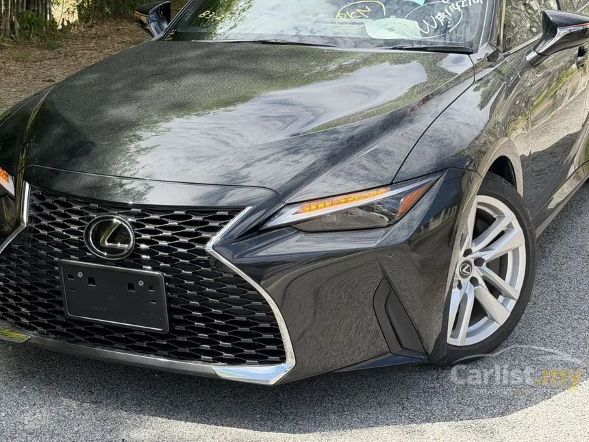2022 Lexus IS 300 F Sport Sedan