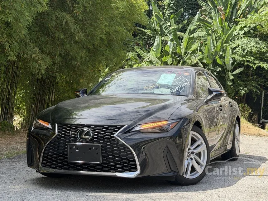2022 Lexus IS 300 F Sport Sedan