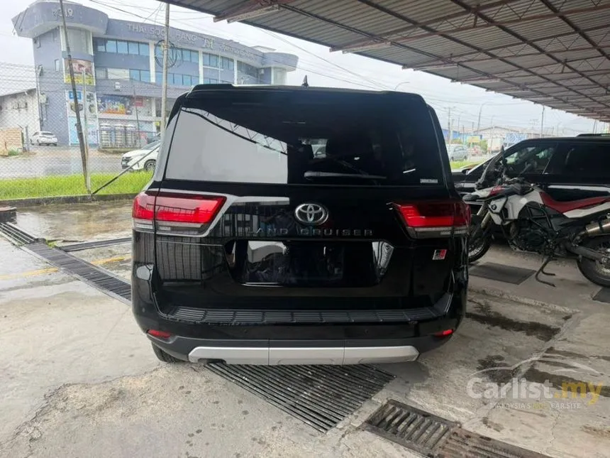 2023 Toyota Land Cruiser J300 GR Sport SUV