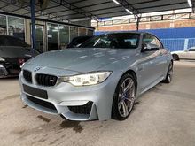 2016 BMW M4 3.0 Convertible (HUD, Harman Kardon, Reverse Cam, Hard Top, Memory Seat, Carbon Interior)