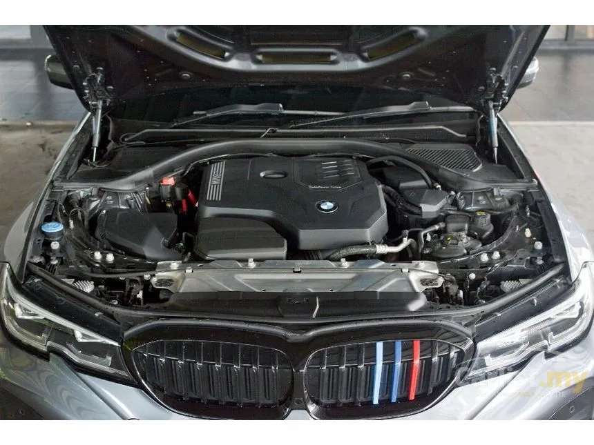 2022 BMW 330i M Sport Driving Assist Pack Sedan