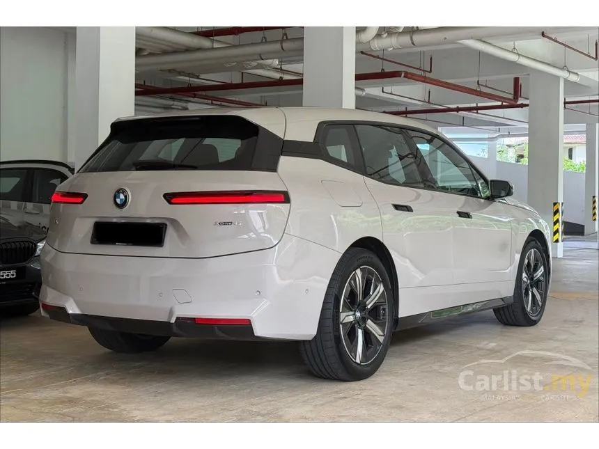 2025 BMW iX xDrive45 SUV