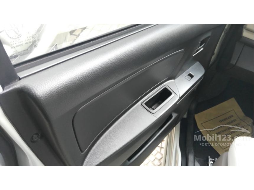 Jual Mobil Suzuki Karimun Wagon R 2016 GL Wagon R 1.0 di 