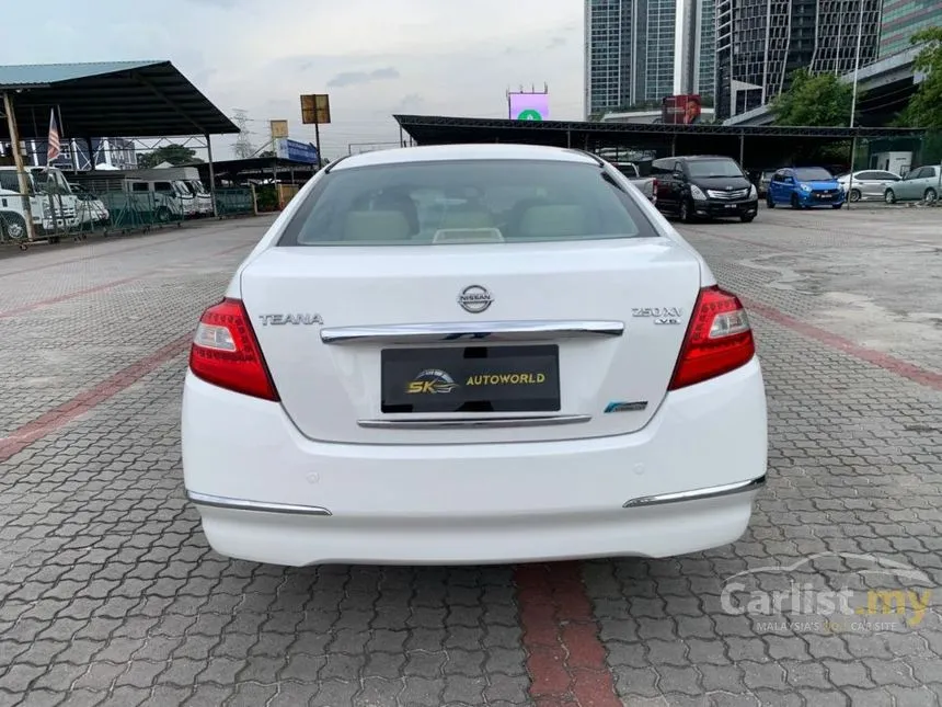 2011 Nissan Teana Premium Sedan