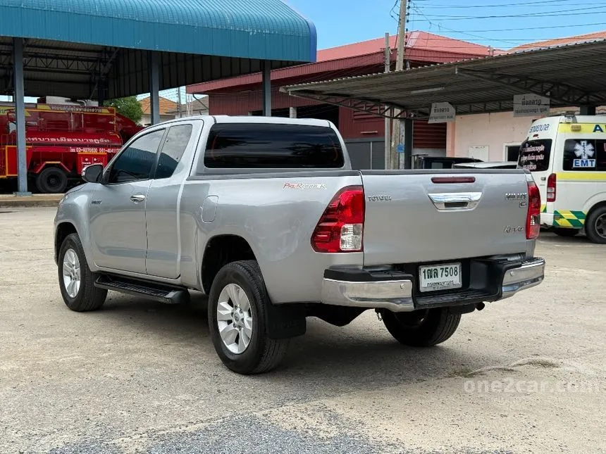 2016 Toyota HILUX REVO E Prerunner Smart Cab Pickup