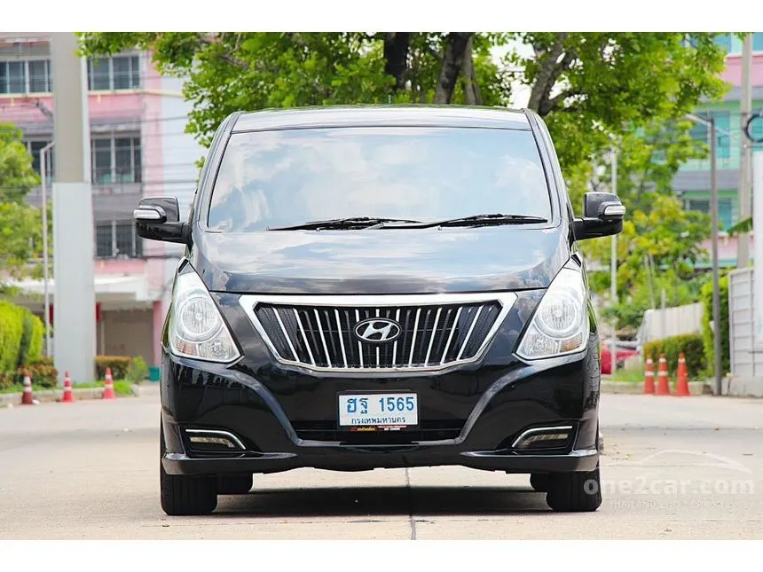 2017 Hyundai H-1 Elite Van