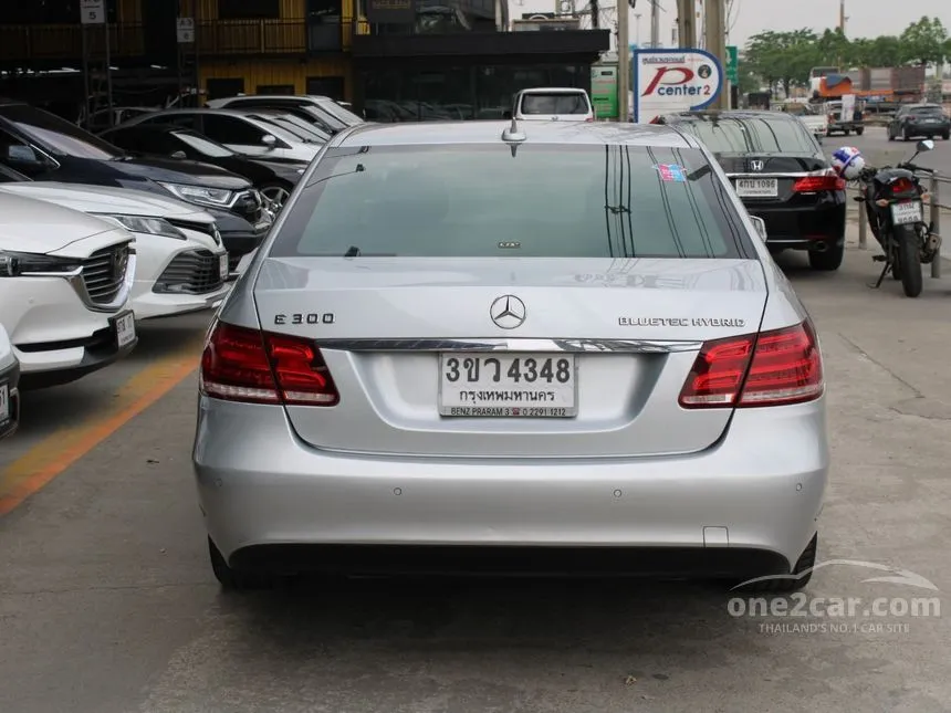 2014 Mercedes-Benz E300 BLUETEC HYBRID Sedan