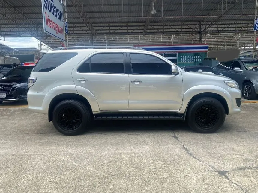 2013 Toyota FORTUNER V SUV