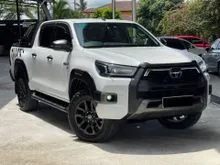 2023 Toyota Hilux 2.8 Rogue Dual Cab Pickup UNDER WARRANTY FULL SERVICE ELECTRONIC LEATHER SEAT 360 CAMERA LED HEADLAMPS