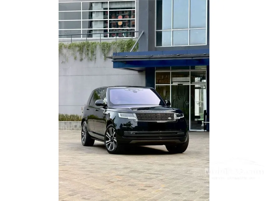 2023 Land Rover Range Rover Vogue PHEV P440e LWB SUV