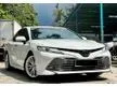 Used 2018/2019 Toyota Camry 2.5 V Sedan (A) FULL SERVICE RECORD / FREE WARRANTY / JBL SOUNDS SYSTEM / ELECTRIC SEATS / LEATHER SEATS / APPLE CARPLAY - Cars for sale