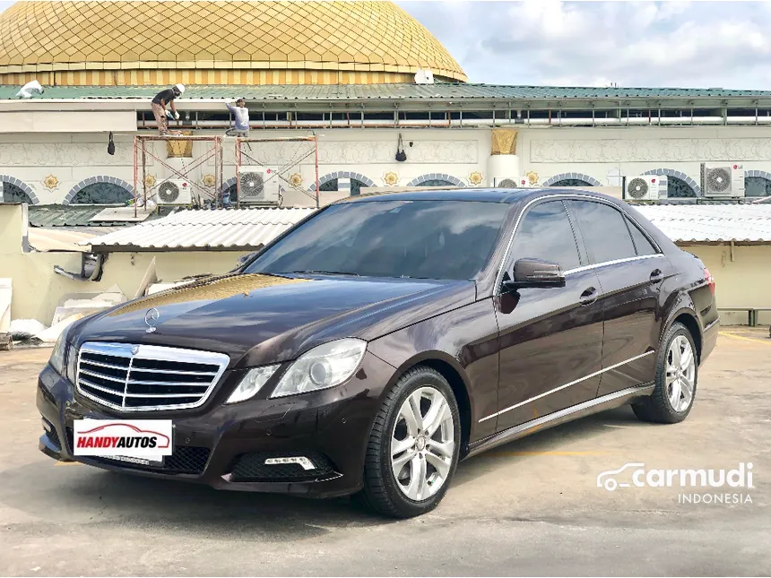 2010 Mercedes-Benz E300 Avantgarde AMG Sedan