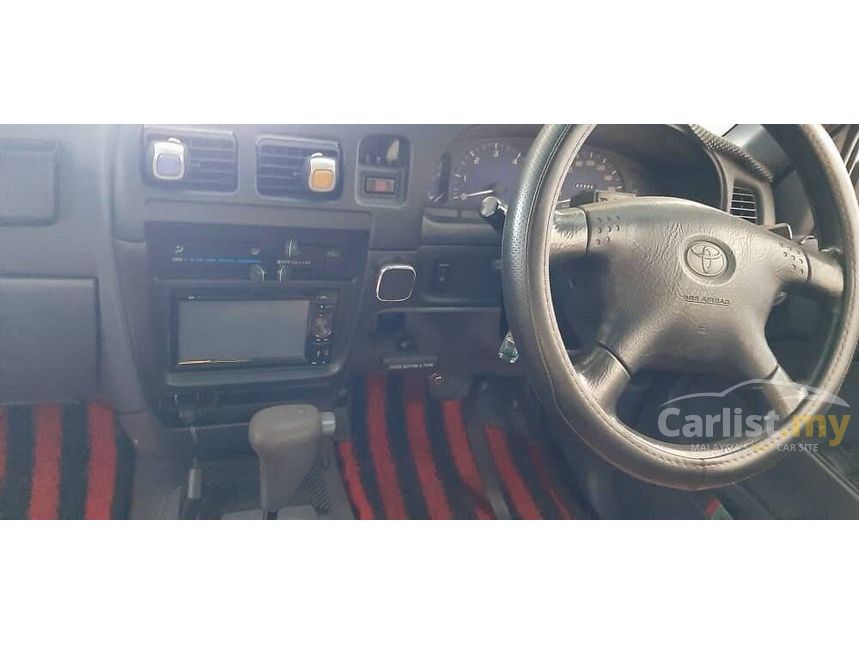 2004 Toyota Hilux SR Turbo Dual Cab Pickup Truck