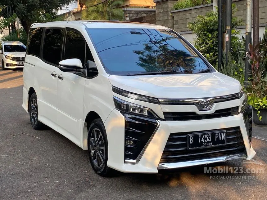 2019 Toyota Voxy Wagon