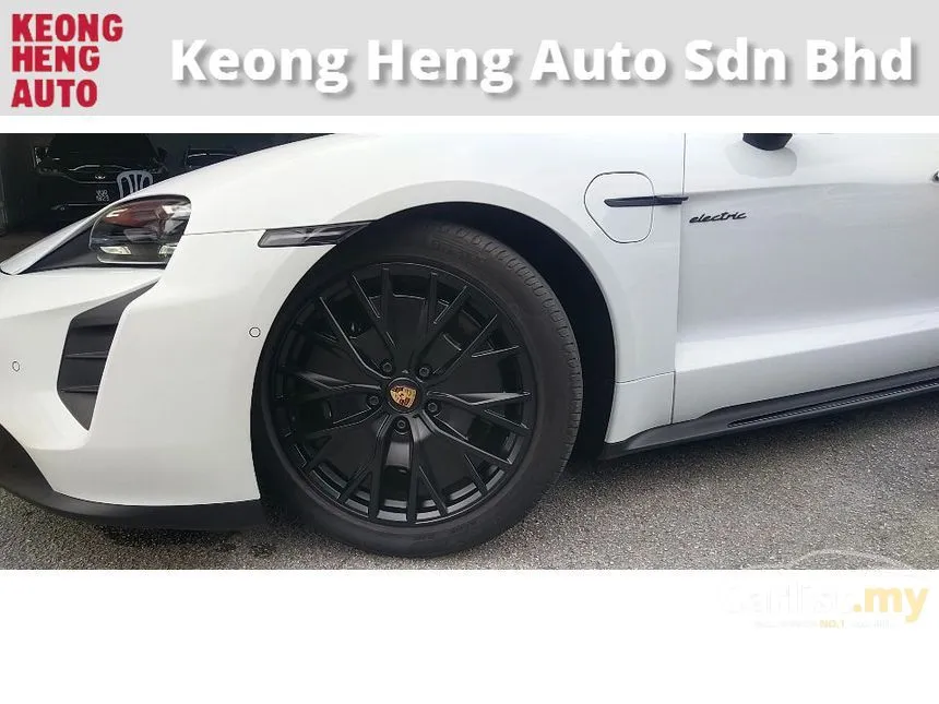 2022 Porsche Taycan GTS Sedan