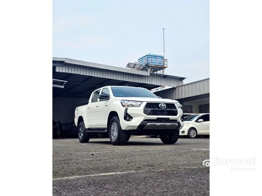 2025 Toyota Hilux G Double Cab 4X4 Pickup