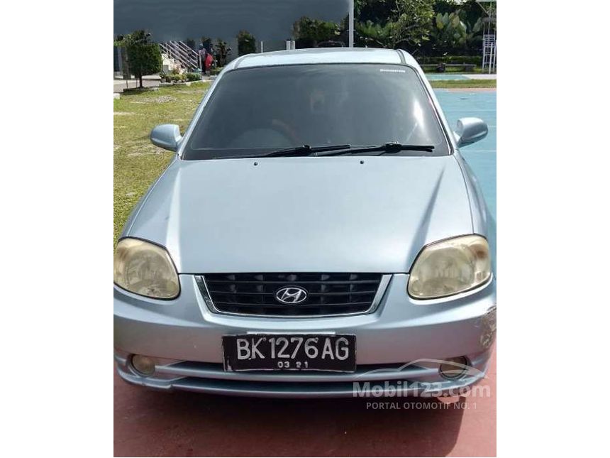 2004 Hyundai Accent GLS Sedan