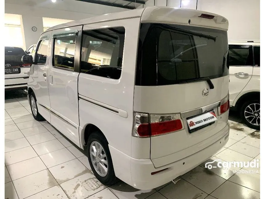 2019 Daihatsu Luxio X MPV