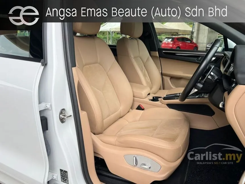 2021 Porsche Macan SUV