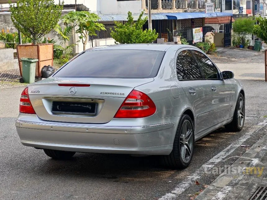 2006 Mercedes-Benz E200 Sedan