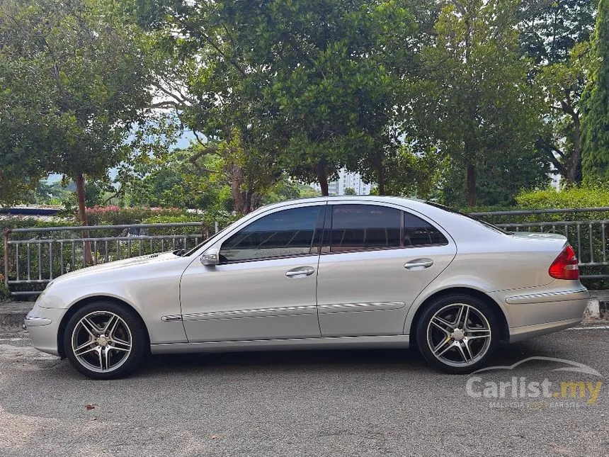 2006 Mercedes-Benz E200 Sedan