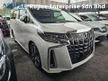 Recon 2020 Toyota Alphard 2.5 SC Sunroof 3 LED Pilot Leather Seats Back Camera Power boot Apple Carplay Android Auto Unregistered
