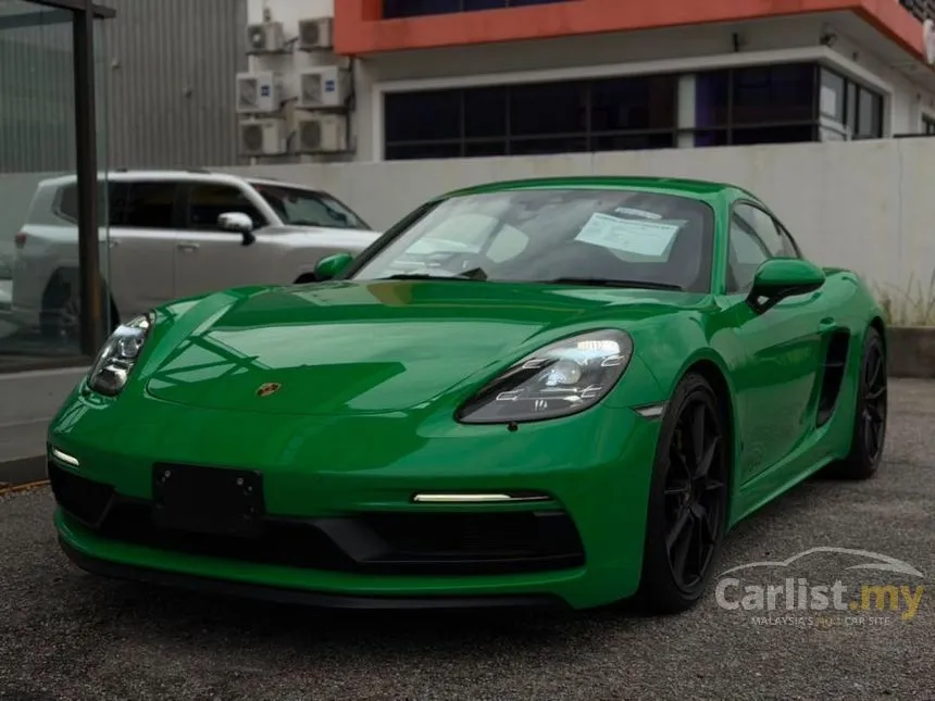 2022 Porsche 718 Cayman GT4 Coupe