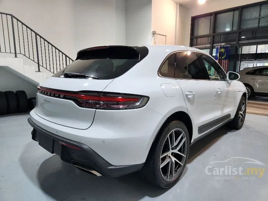 2022 Porsche Macan SUV