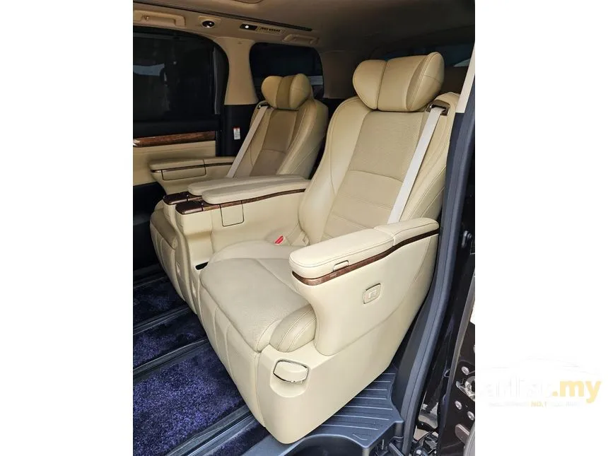 2016 Toyota Alphard G Executive Lounge MPV