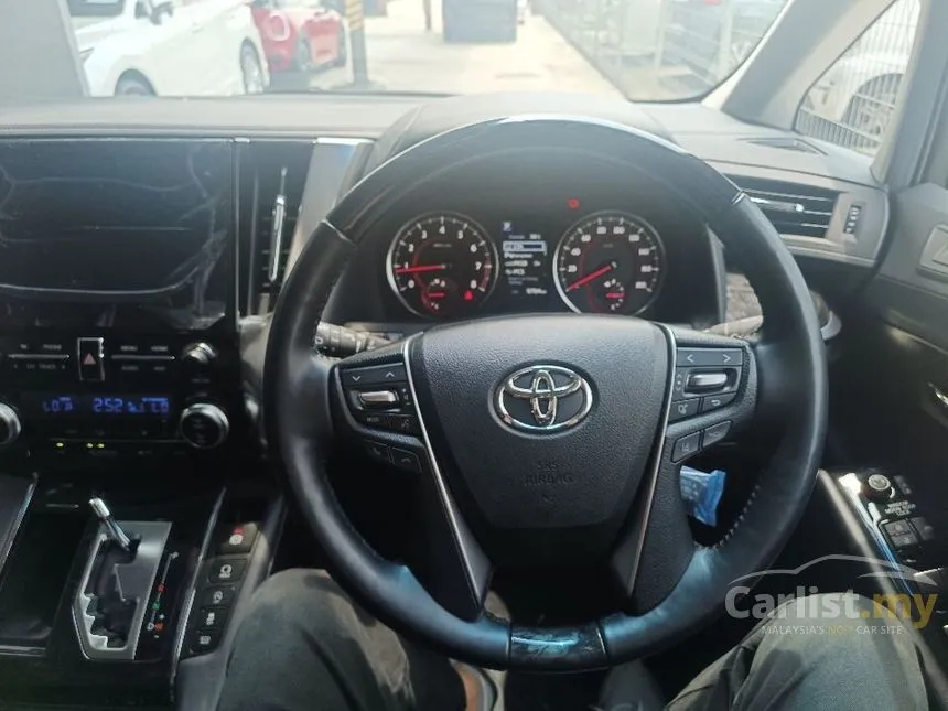 2021 Toyota Alphard MPV