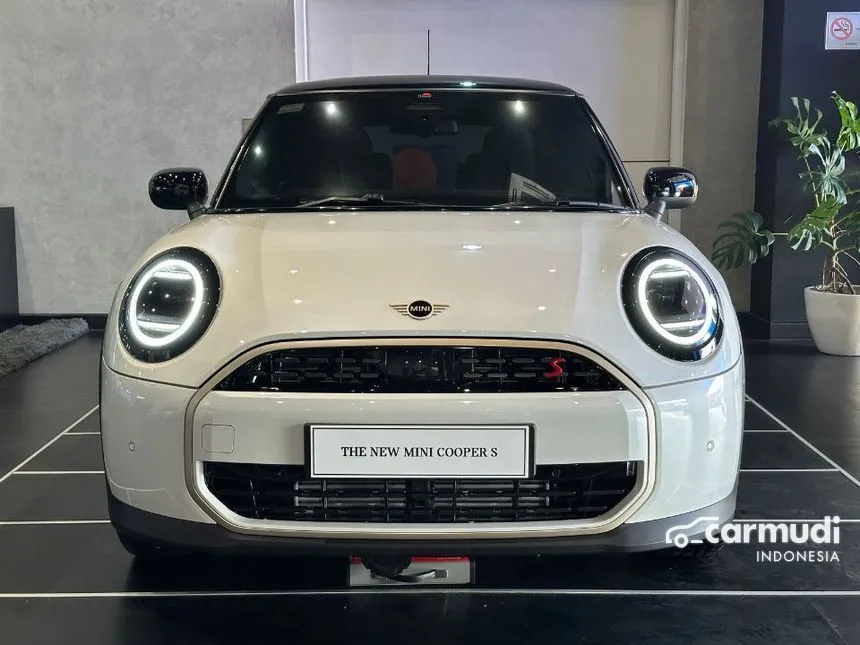 2024 MINI Cooper S Hatchback