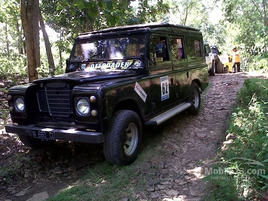 Jual Mobil  Land  Rover  Defender 1977 2 5 Manual 2 5 di Jawa 