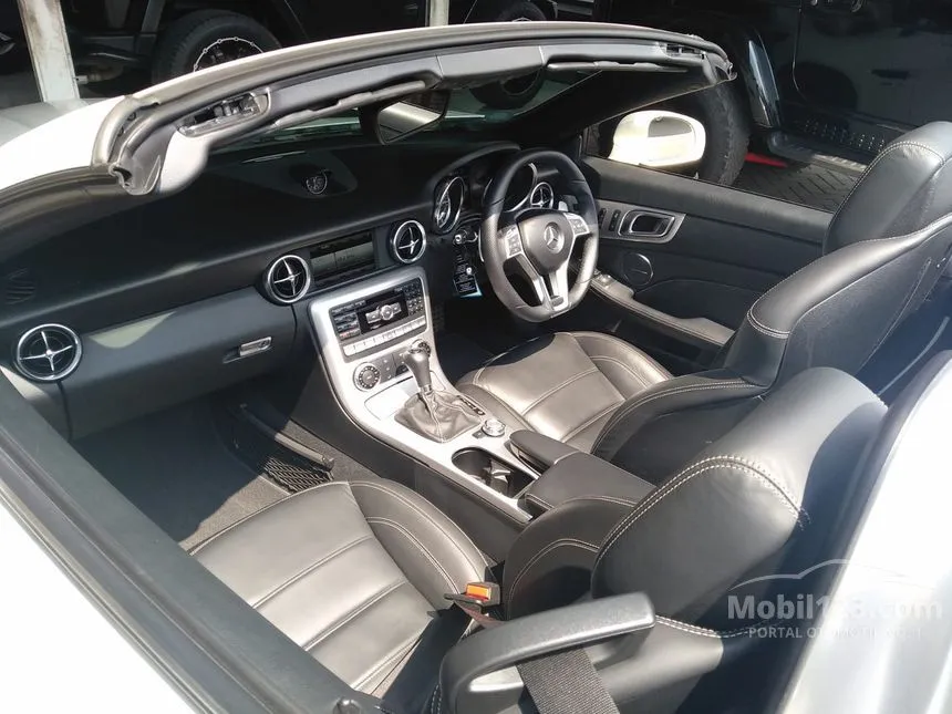 2012 Mercedes-Benz AMG SLK55 Convertible