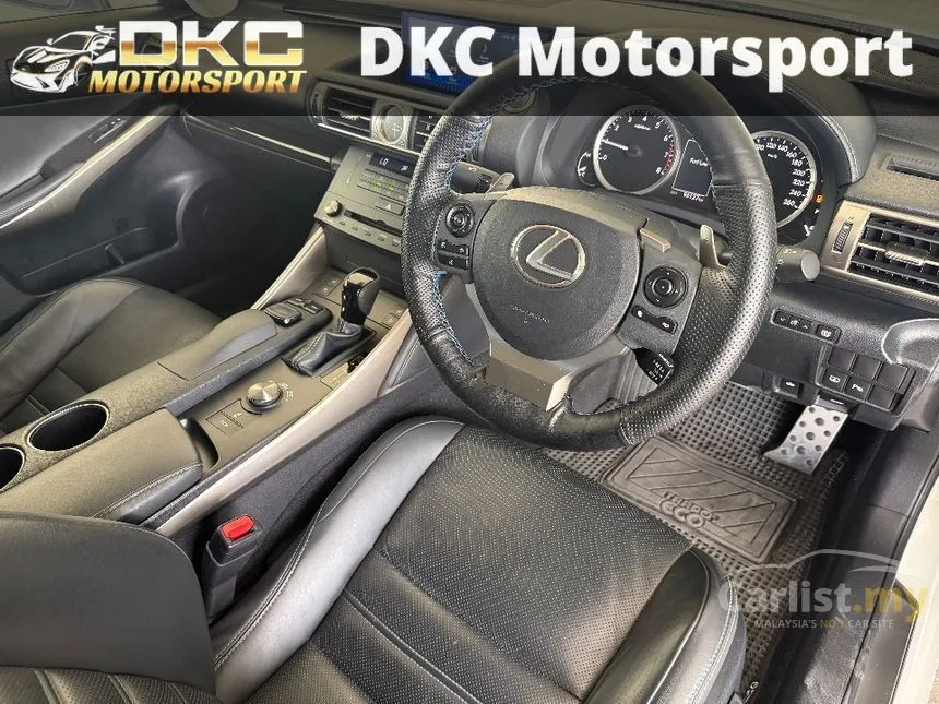 2014 Lexus IS 250 Luxury Sedan