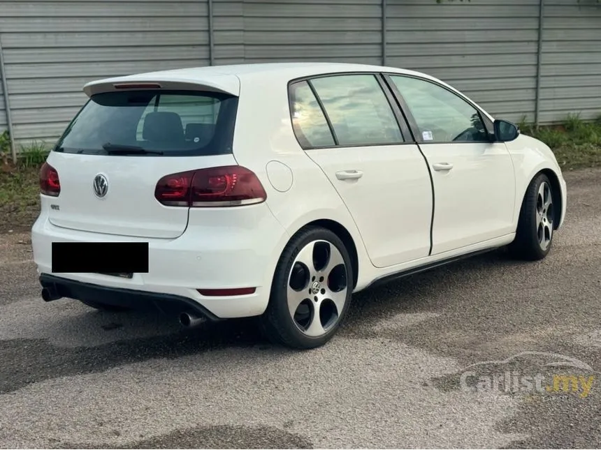 2010 Volkswagen Golf GTI Hatchback