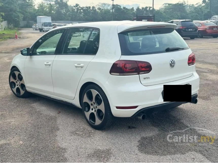 2010 Volkswagen Golf GTI Hatchback