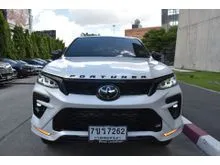 2024 Toyota FORTUNER 2.8 (ปี 15-25) GR Sport (Black Top) 4WD SUV