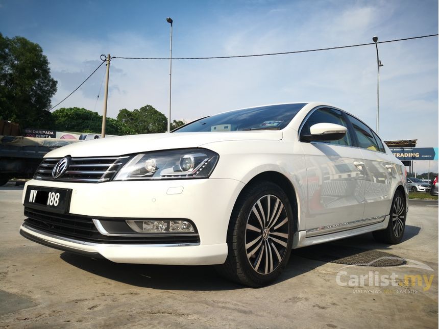 Volkswagen Passat 2013 TSI 1.8 in Selangor Automatic Sedan 