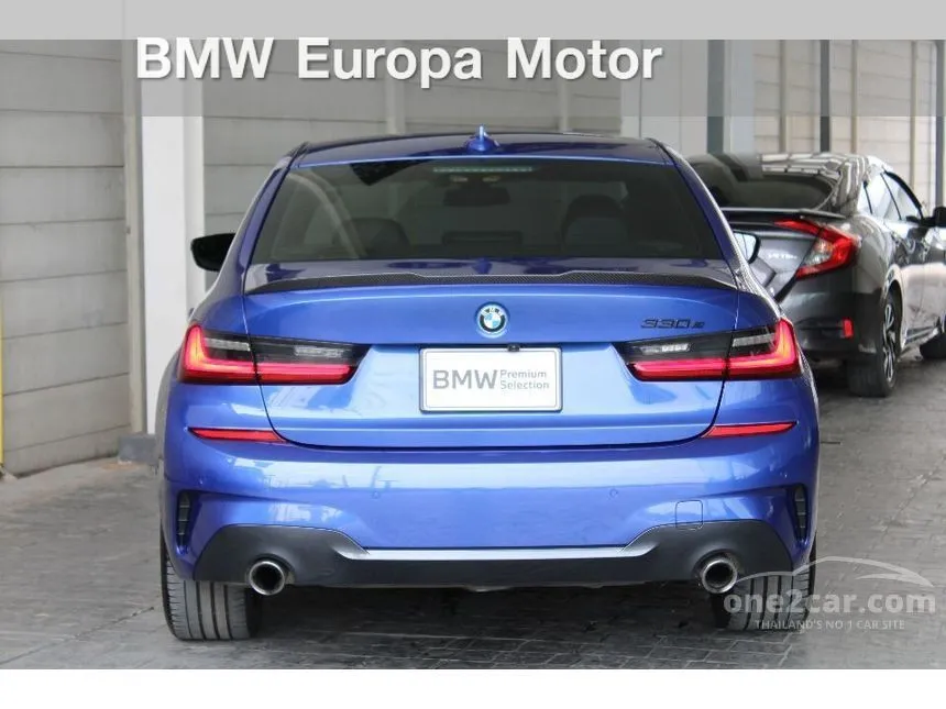 2021 BMW 330e M Sport Sedan