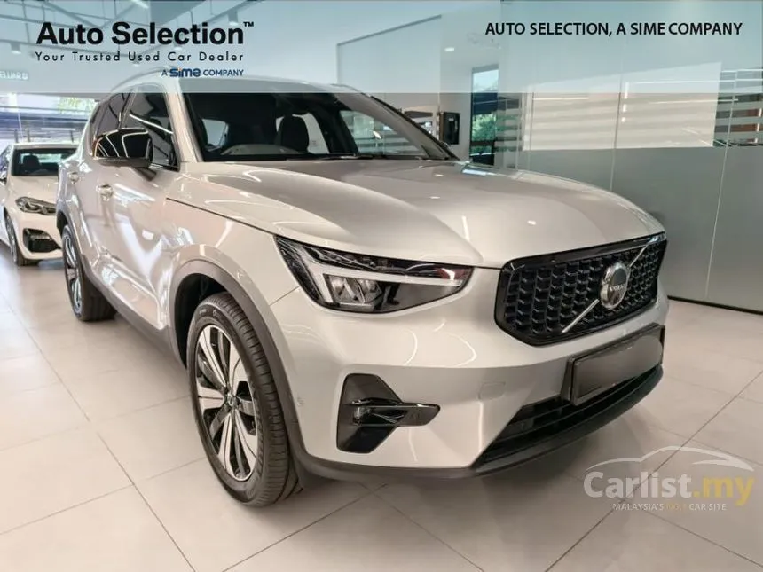 2023 Volvo XC40 Recharge T5 R-Design SUV
