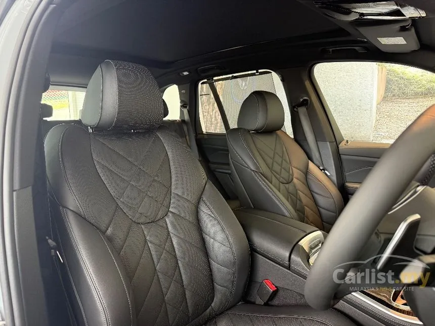 2025 BMW X5 xDrive40i M Sport SUV