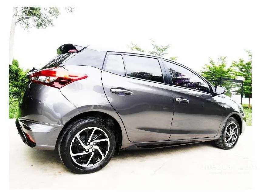 2020 Toyota YARIS Sport Premium Hatchback