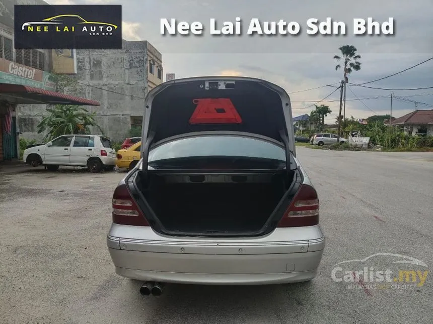2000 Mercedes-Benz C200 Sedan