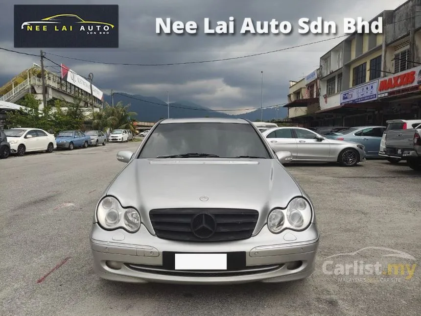 2000 Mercedes-Benz C200 Sedan