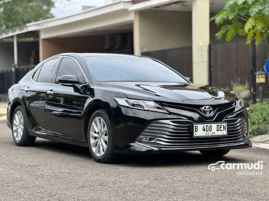 2019 Toyota Camry V Sedan