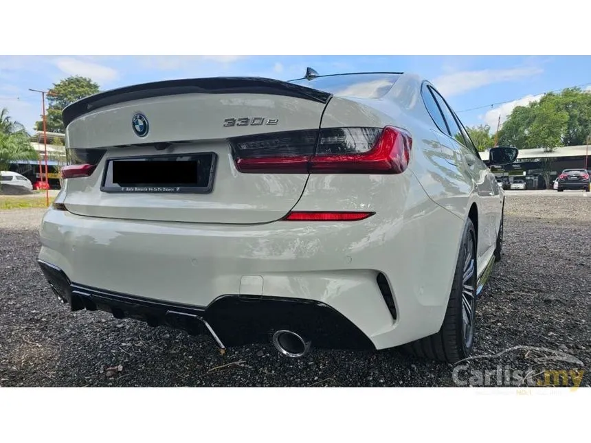 2023 BMW 330e M Sport Sedan