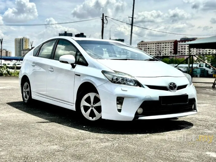 2012 Toyota Prius Luxury Hatchback