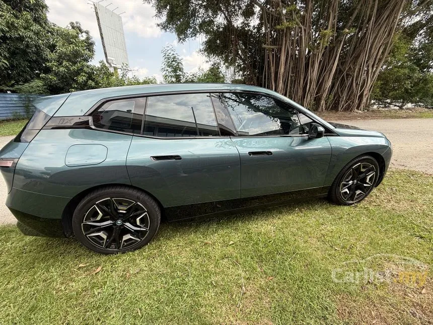 2022 BMW iX xDrive40 Sport SUV